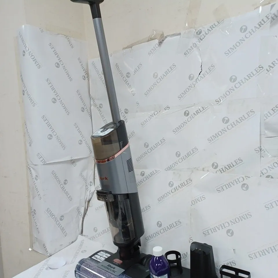 SHARK CORDLESS HYDROVAC 3-IN-1 HARD FLOOR CLEANING SYSTEM WD210UK
