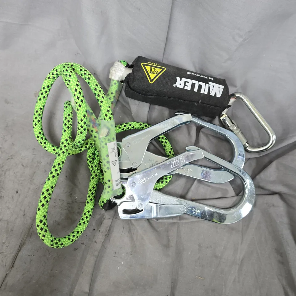 HONEYWELL SAFETY 1.5 M FALL ARREST FALL ARRESTER LANYARD TWIST LOCK CARABINER TWIN 