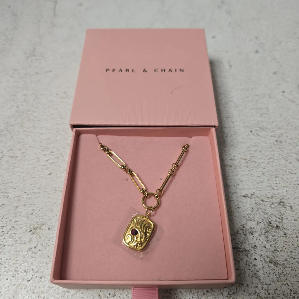 PEARL & CHAIN GOLD-TONE NECKLACE WITH PENDANT