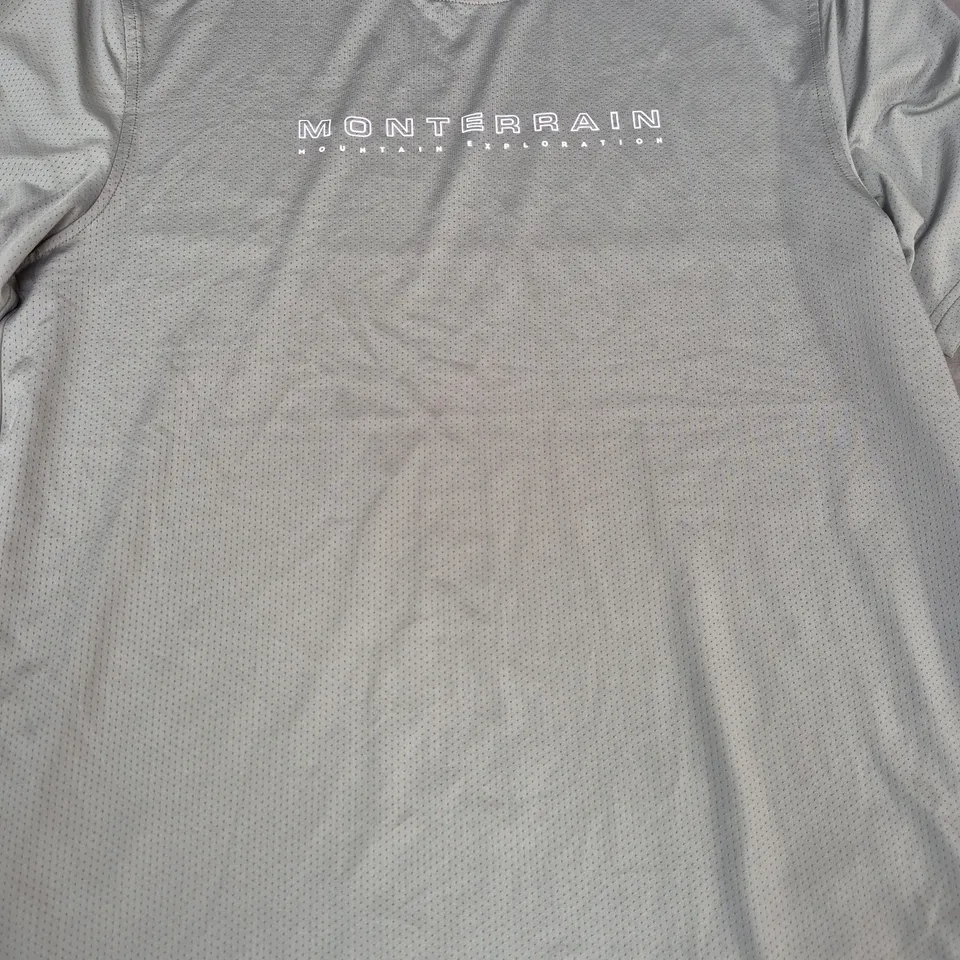 MONTERRAIN T-SHIRT IN GREEN SIZE MEDIUM