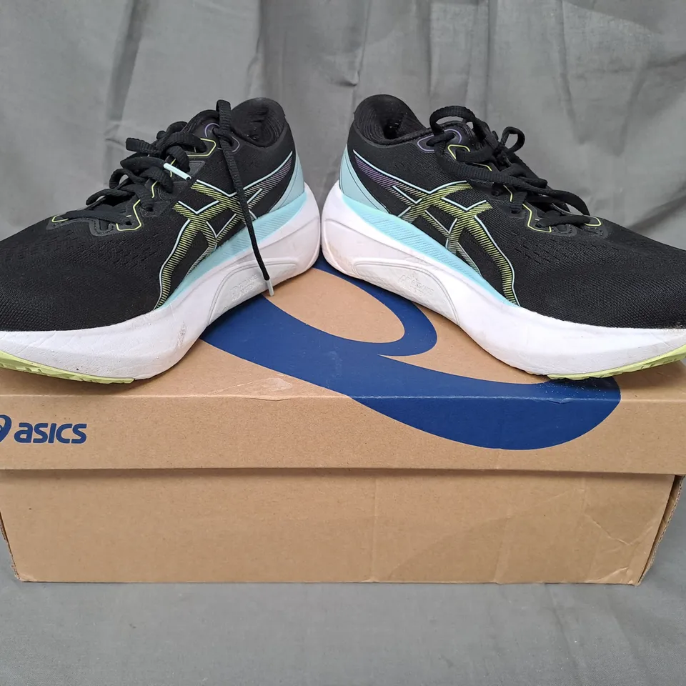 BOXED PAIR OF ASICS GEL-KAYANO 30 SHOES IN BLACK/MULTICOLOUR UK SIZE 7.5