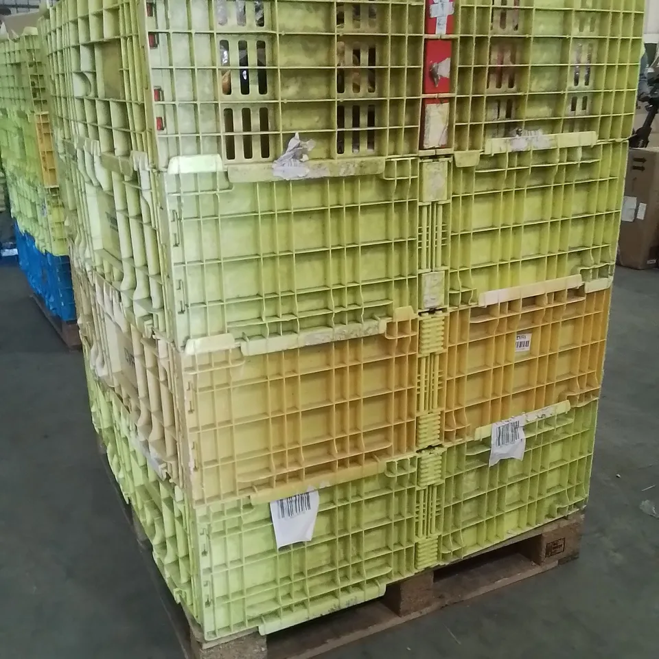 PALLET CONTAINING A LARGE QUANTITY OF LUCY LOCKET KIDS FANCY DRESSES