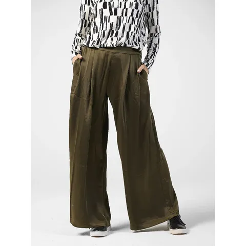 WYNNE COLLECTION SATIN CHARMEUSE PLEATED PANT- FERN LARGE