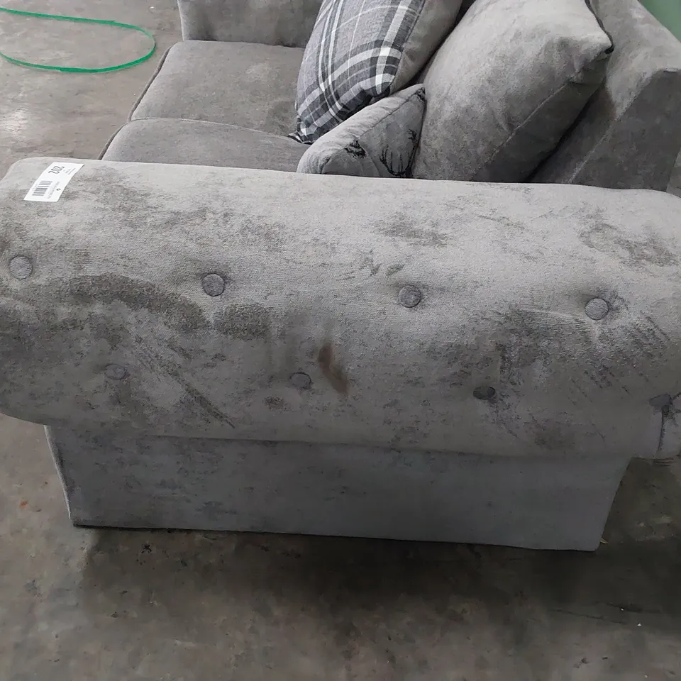 DESIGNER TWO SEATER SCROLL ARM SOFA GREY FABRIC WITH SCATTER CUSHIONS 