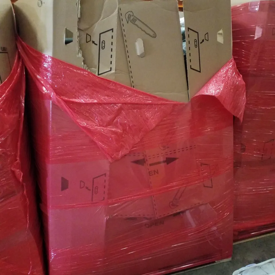 PALLET CONTAINING ASSORTED PRODUCTS INCLUDING PET BACKPACK, TRUNKI KIDS SUITCASE, HEATED THROW BLANKET, FOLDABLE MINI WASHER & BEDSIDE COMMODE 