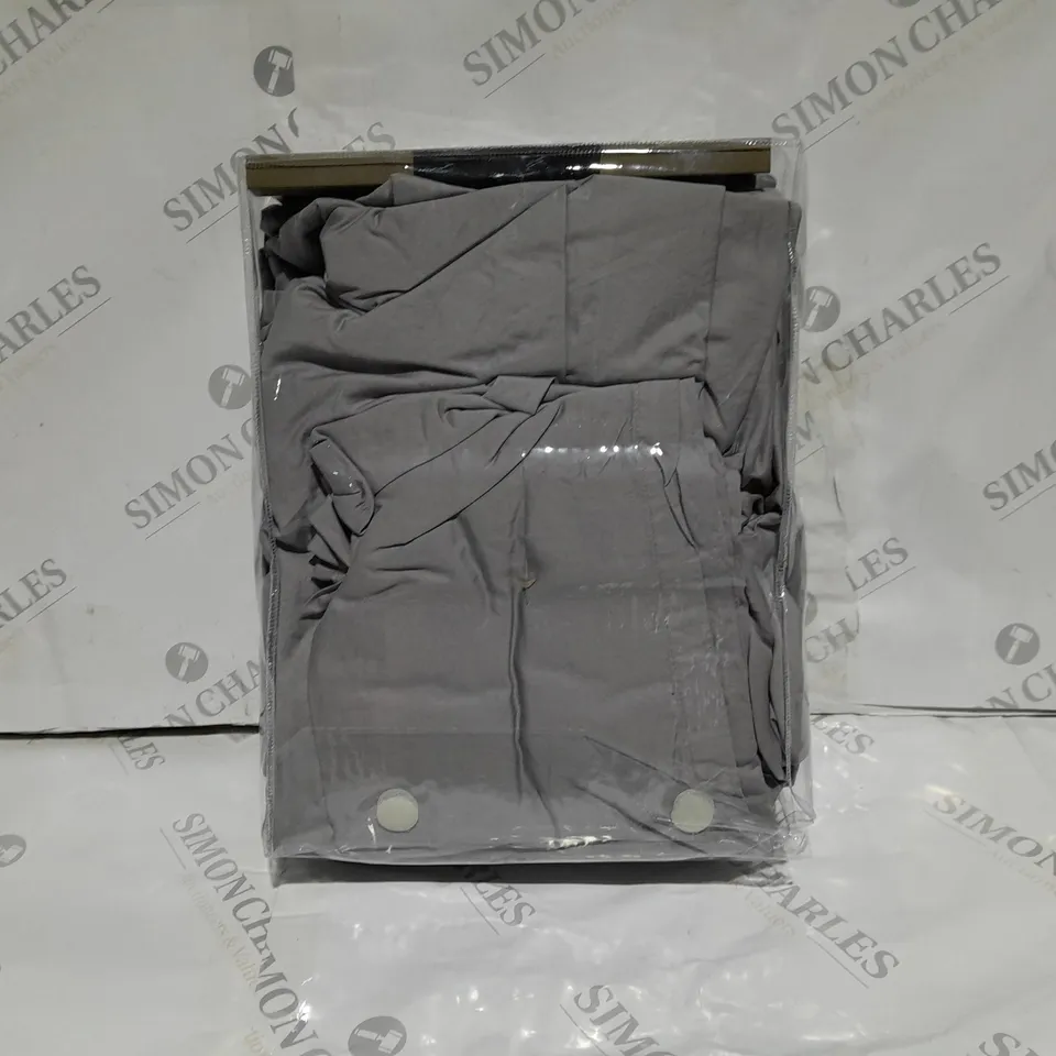 BOXED KELLY HOPPEN STARE DUVET SET IN SILVER GREY - DOUBLE 
