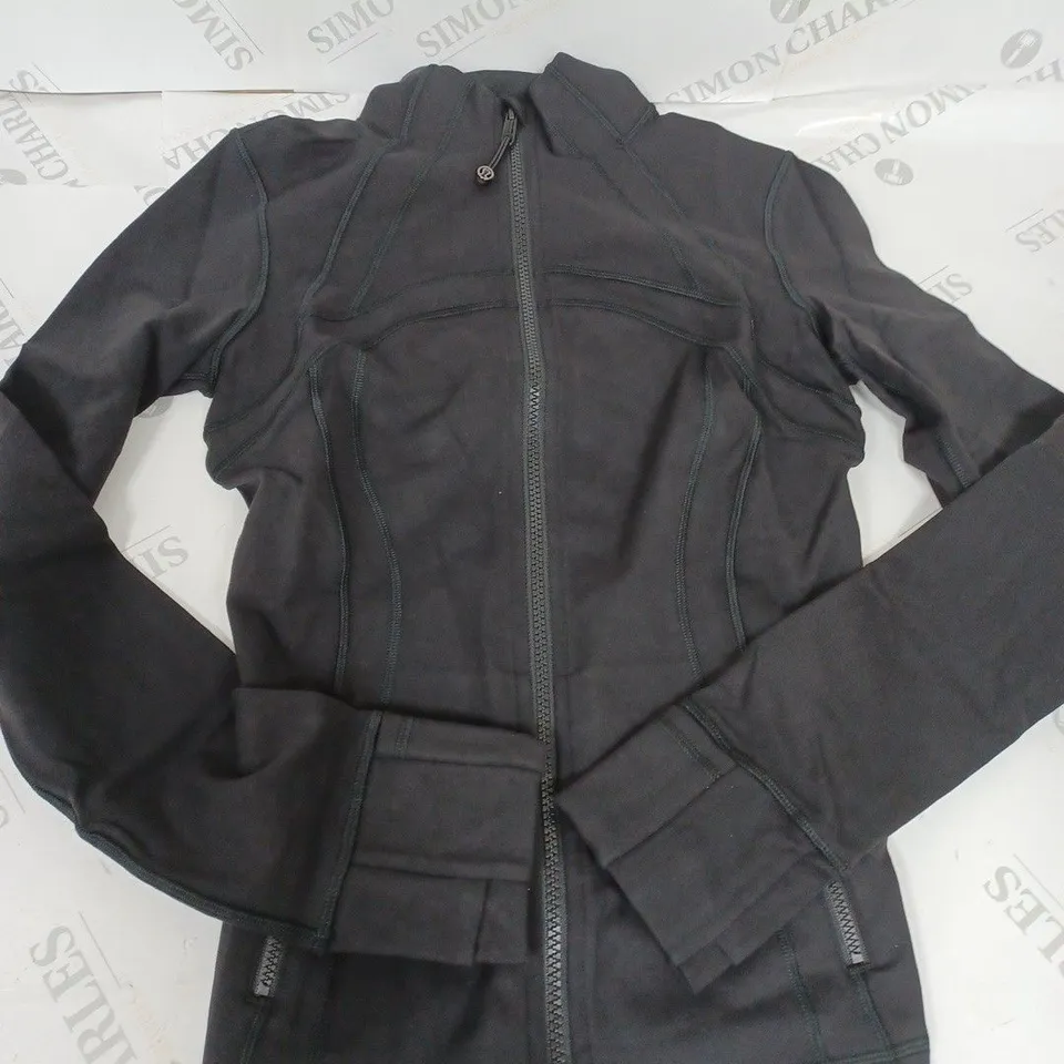 lulumelon define jacket size 4