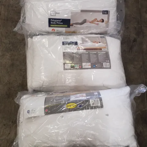 PALLET OF 2 BOXES EACH CONTAINING ASSORTED BEDDING 