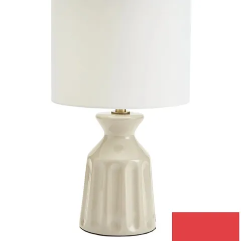 CERAMIC CARVED TABLE LAMP