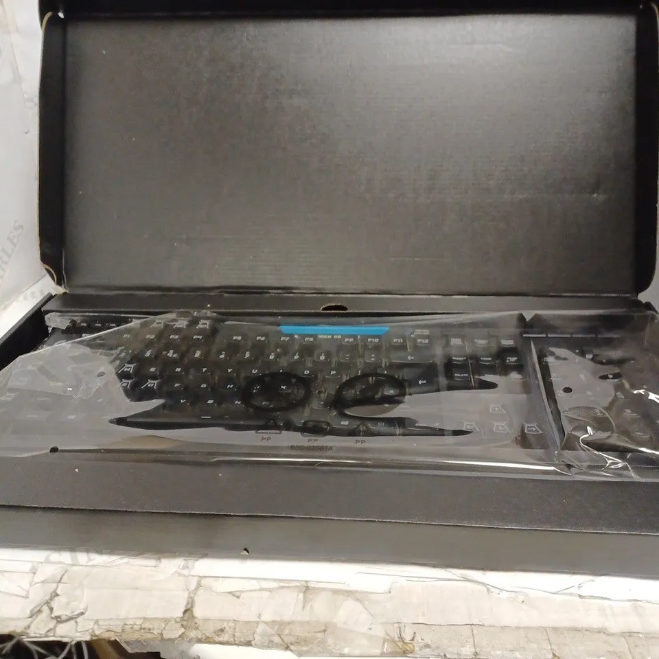 LOGITECH G910 ORION SPECTRUM KEYBOARD 