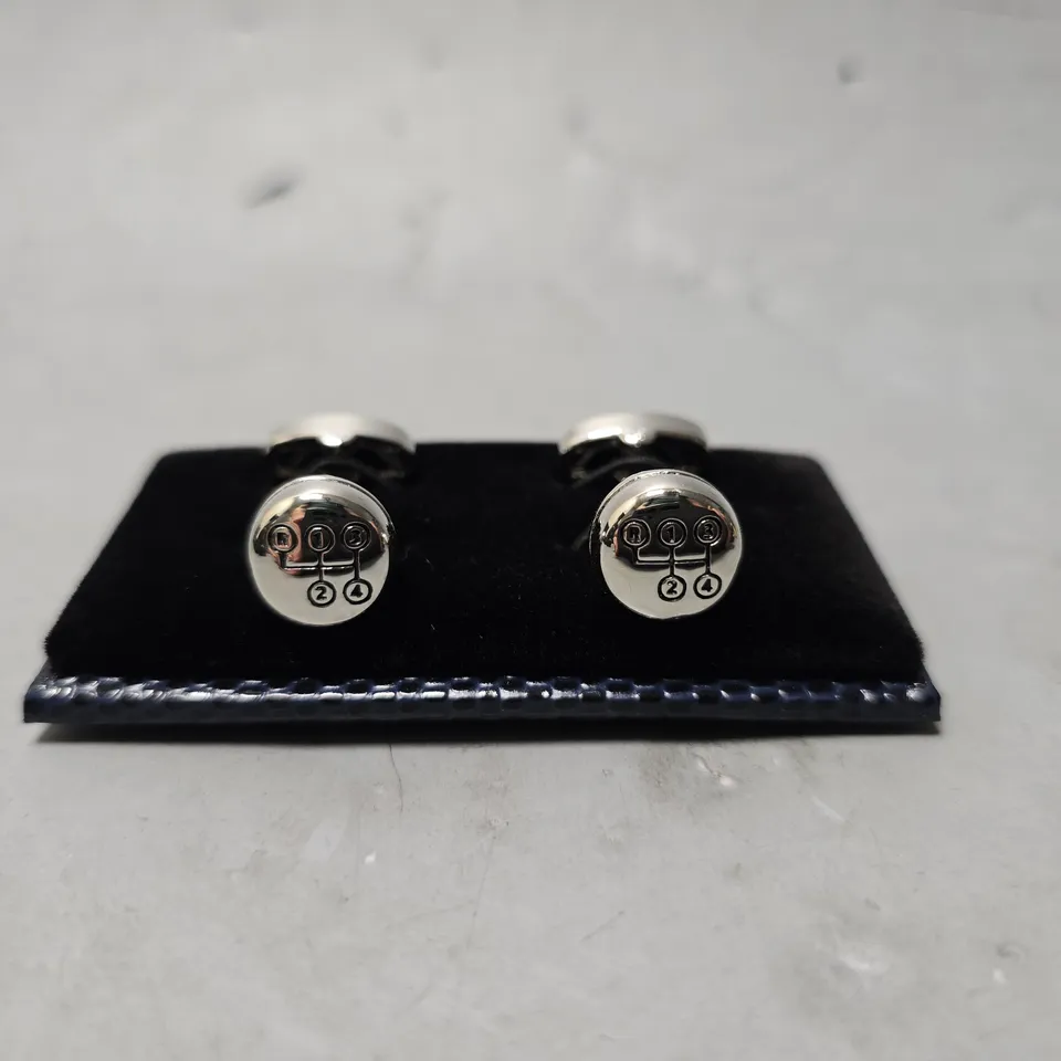 HAWES & CURTIS GEARSTICK CUFF LINKS 