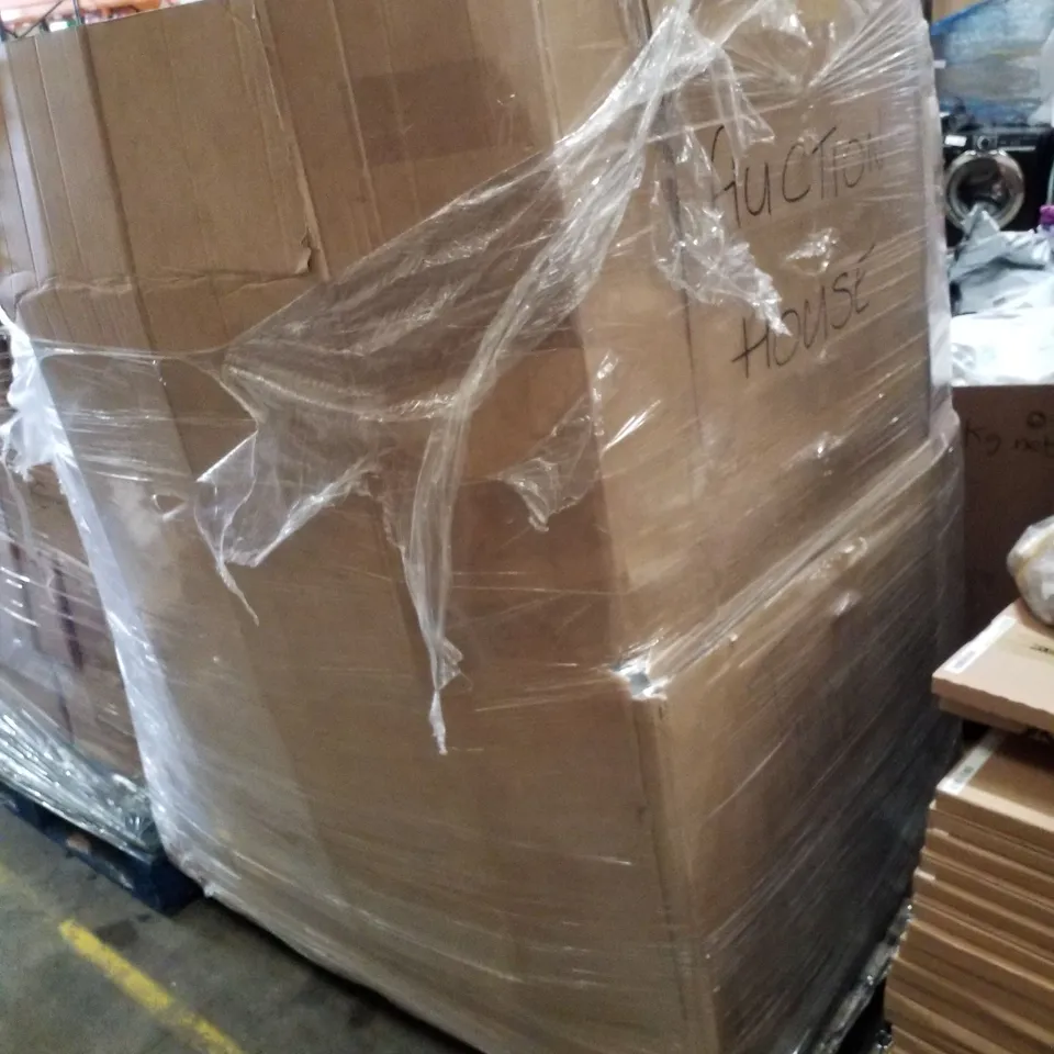 PALLET CONTAINING ASSORTED TONER CARTRIDGES 