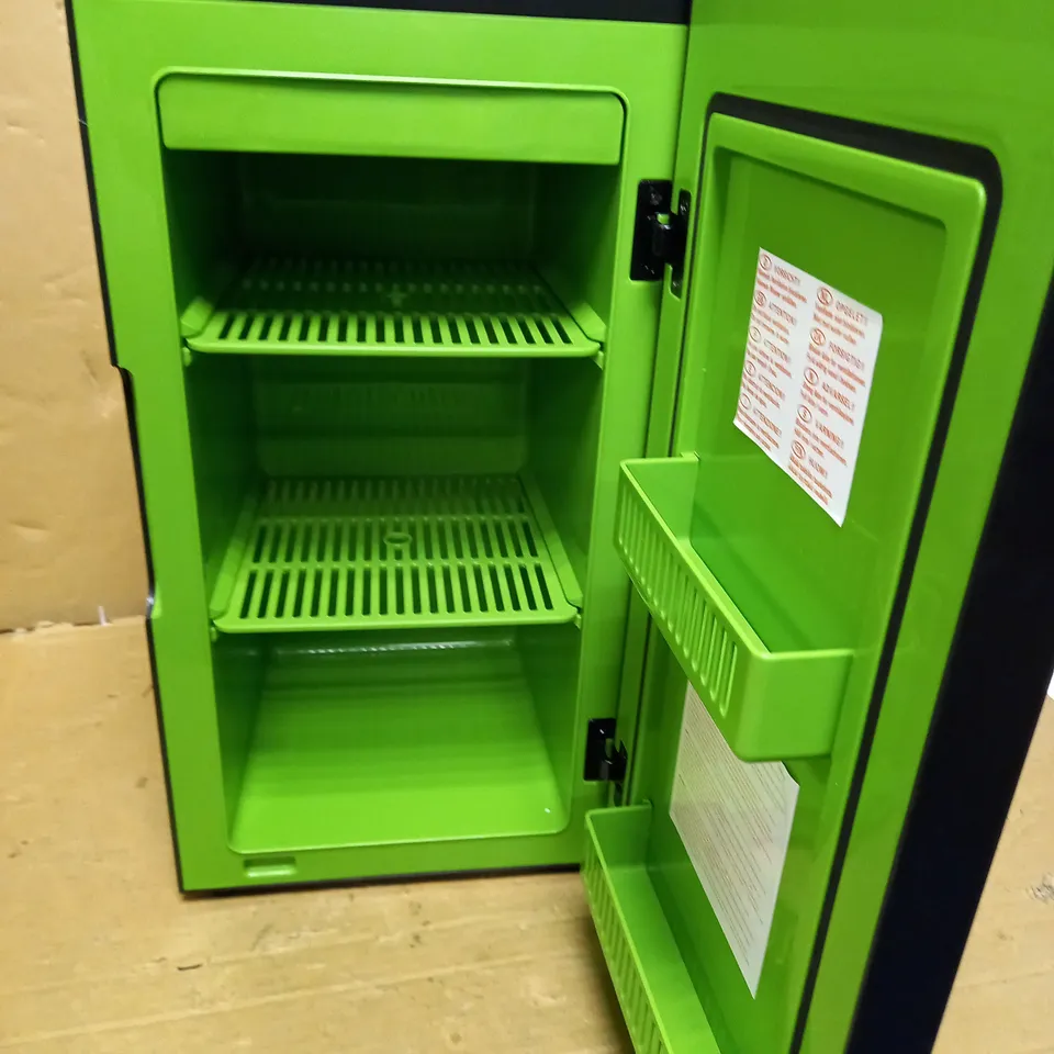XBOX SERIES X REPLICA MINI FRIDGE THERMOELECTRIC COOLER 1.5:1