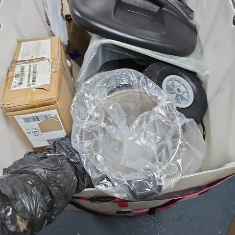 CAGE OF APPROXIMATELY 15 ASSORTED ITEMS TO INCLUDE: FOLDING BARSTOOL