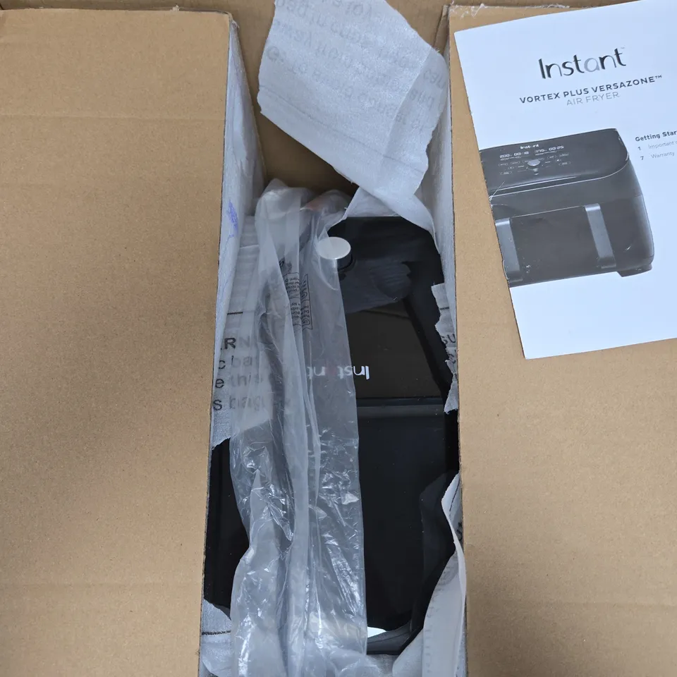 BOXED INSTANT VORTEX PLUS VERSAZONE AIR FRYER
