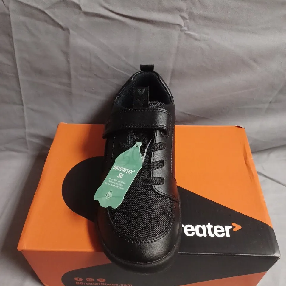 BOXED PAIR OF BGREATER BLACK VELCRO SNEAKERS – UK SIZE 13