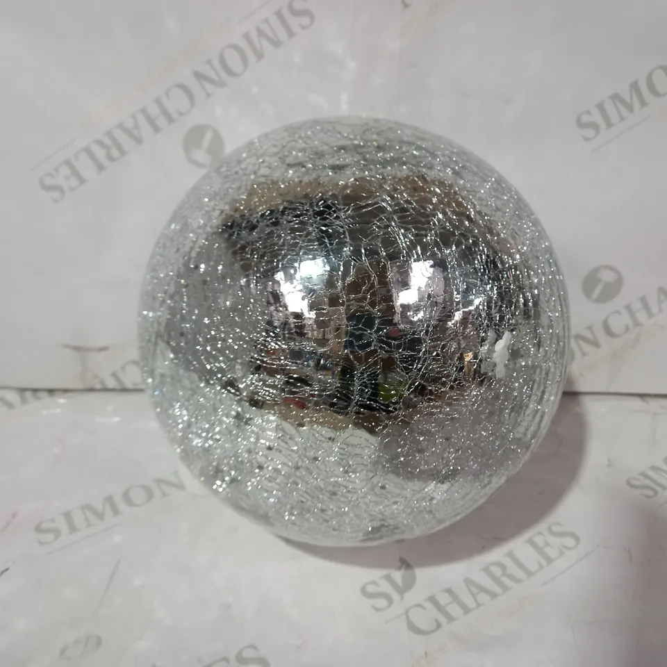 20CM BATTERY OPERATED LIT CRACKLE EFFECT BALL  RRP £21.99