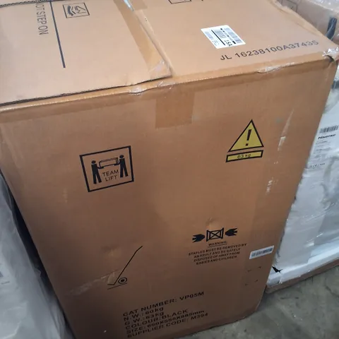 BOXED SWAN 8KG 1400 SPIN FREESTANDING WASHING MACHINE - BLACK