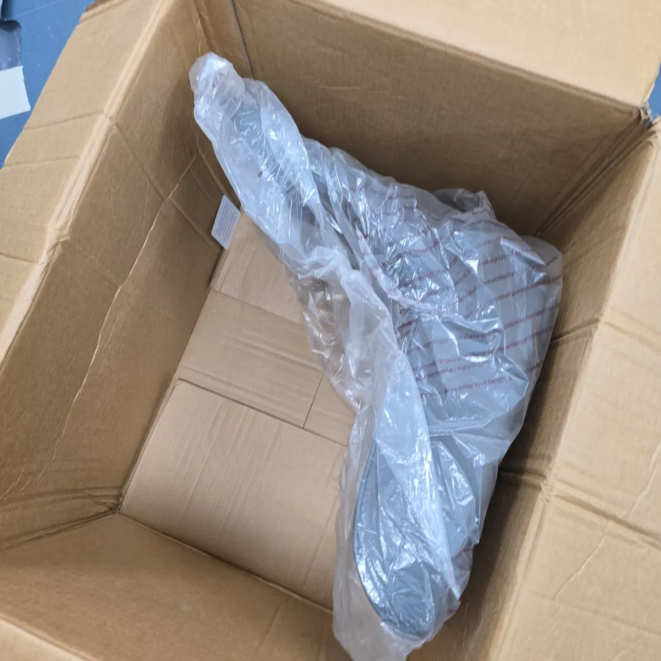 GREY OFFICE CHAIRS – BOXED, PLASTIC-WRAPPED