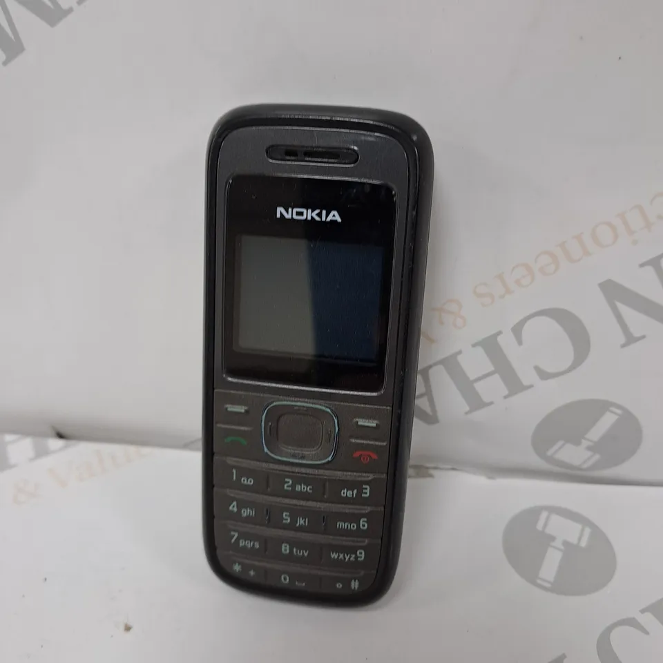 NOKIA 1208 BUTTON PHONE