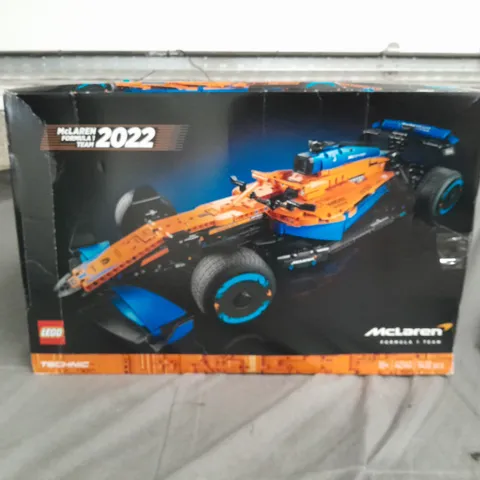 BOXED LEGO TECHNIC MCLAREN FORMULA 1 RACE CAR 2022 (42141)