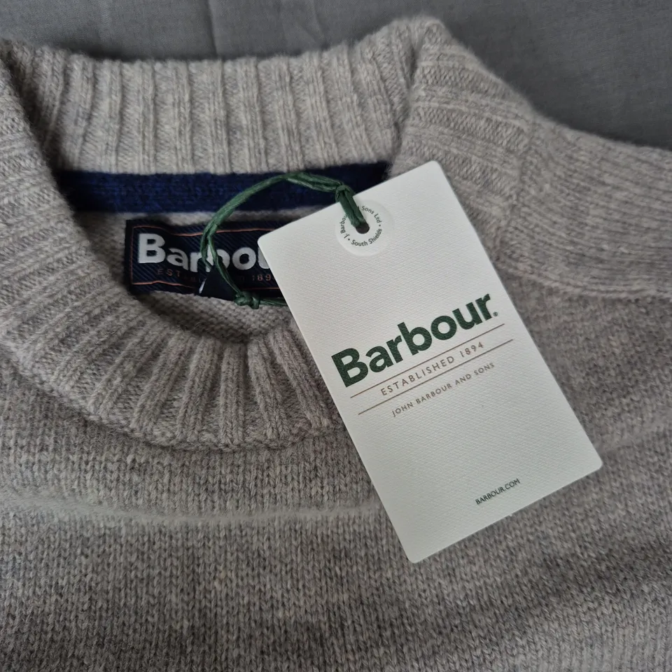 BARBOUR GRANGETOWN MERINO CREW NECK SWEATER IN LIGHT GREY - MEDIUM