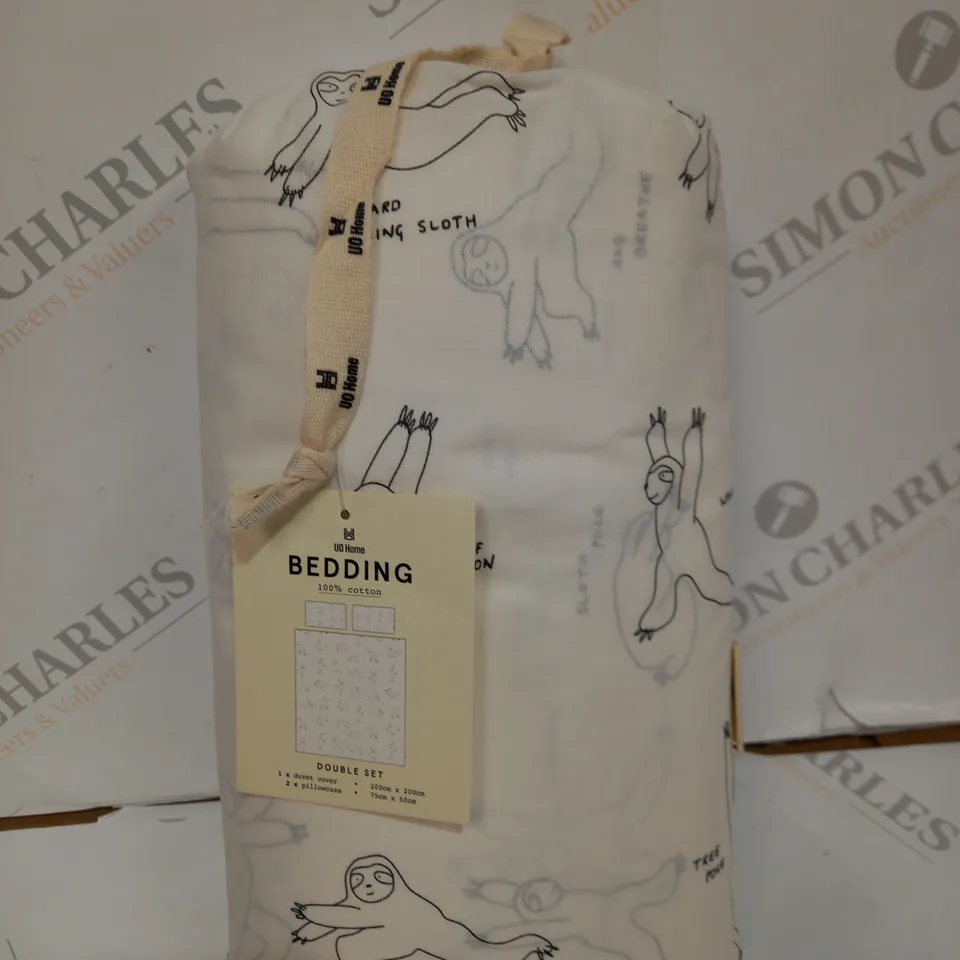 PACKAGED YOGA SLOTH DUVET SET