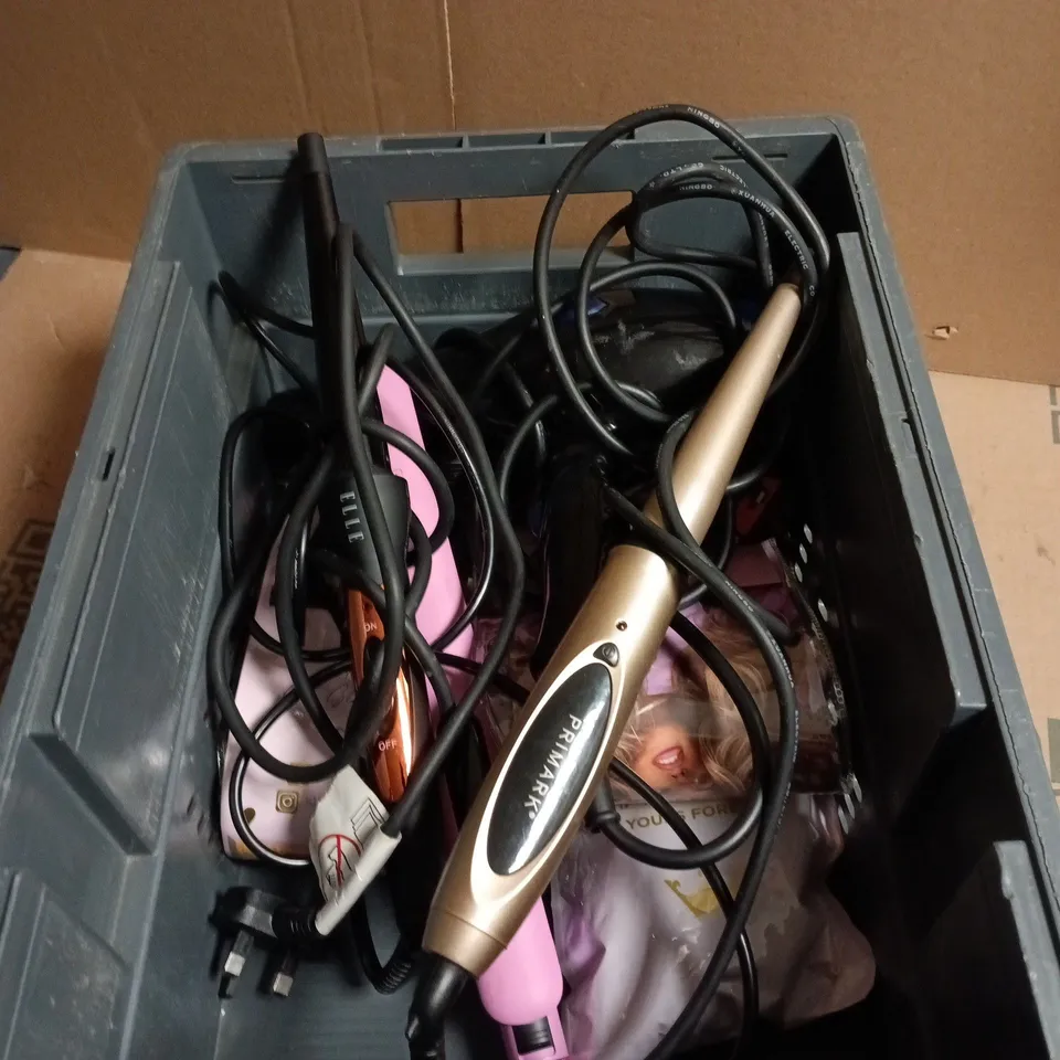 APPROXIMATELY 6 ASSORTED ITEMS INCLUDING HAIR EXTENSION AND PRIMARK HAIR STYLER