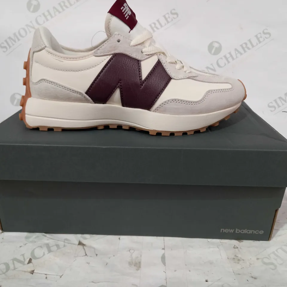 BOXED PAIR OF NEW BALANCE 327 SHOES IN CREAM/BROWN UK SIZE 6.5