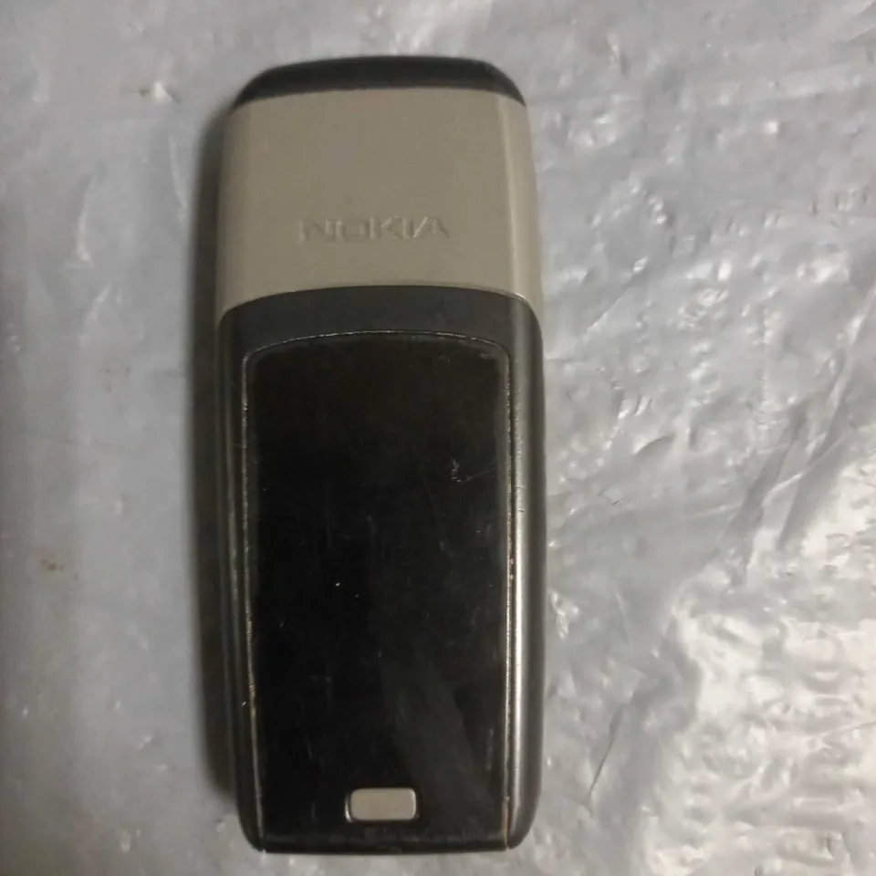NOKIA 1600 MOBILE PHONE 