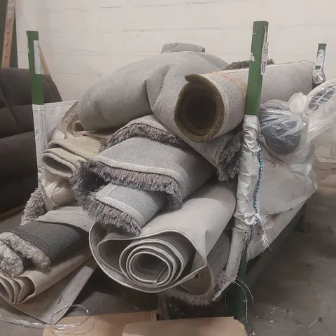 STILLAGE CONTAINING A VERY LARGE QUANTITY OF ASSORTED DESIGNER RUGS // STILLAGE NOT INCLUDED 