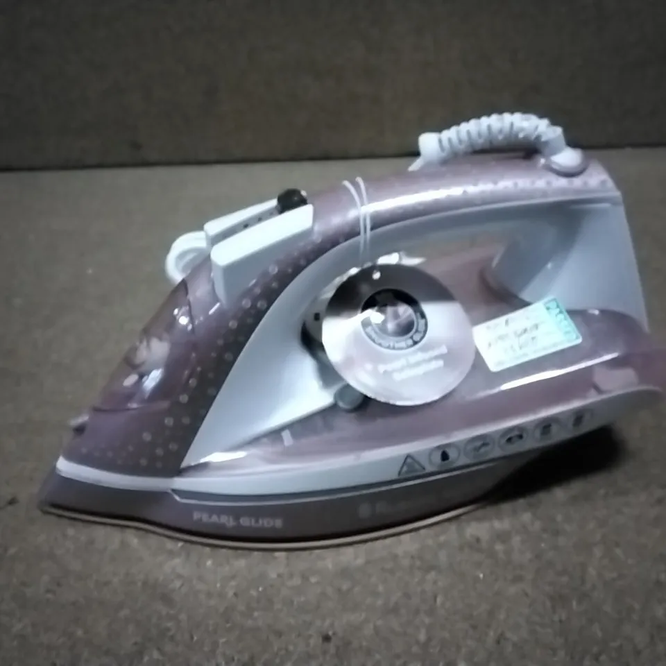 BOXED RUSSELL HOBBS PEARL GLIDE STEAM IRON 