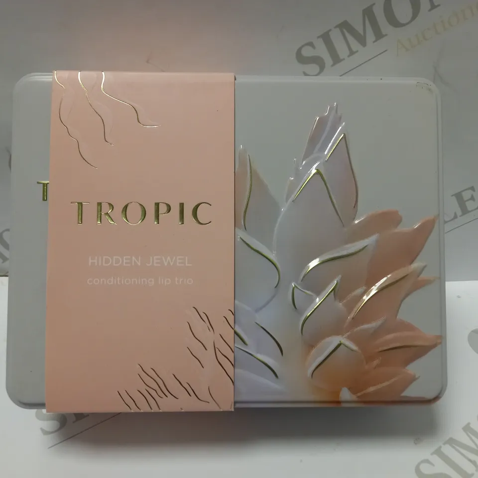 TROPIC HIDDEN JEWEL CONDITIONING LIP TRIO 