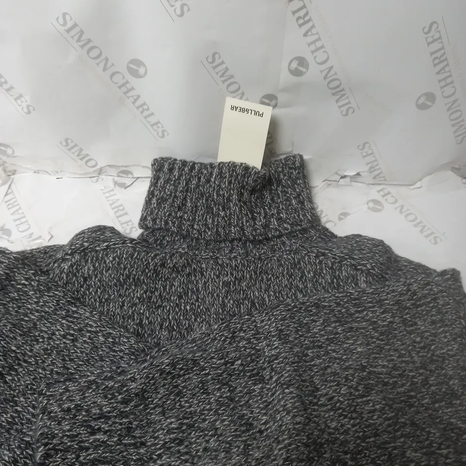 PULL AND BEAR SALT N PEPPER ROLL NECK JUMPER GREY MEDIUM