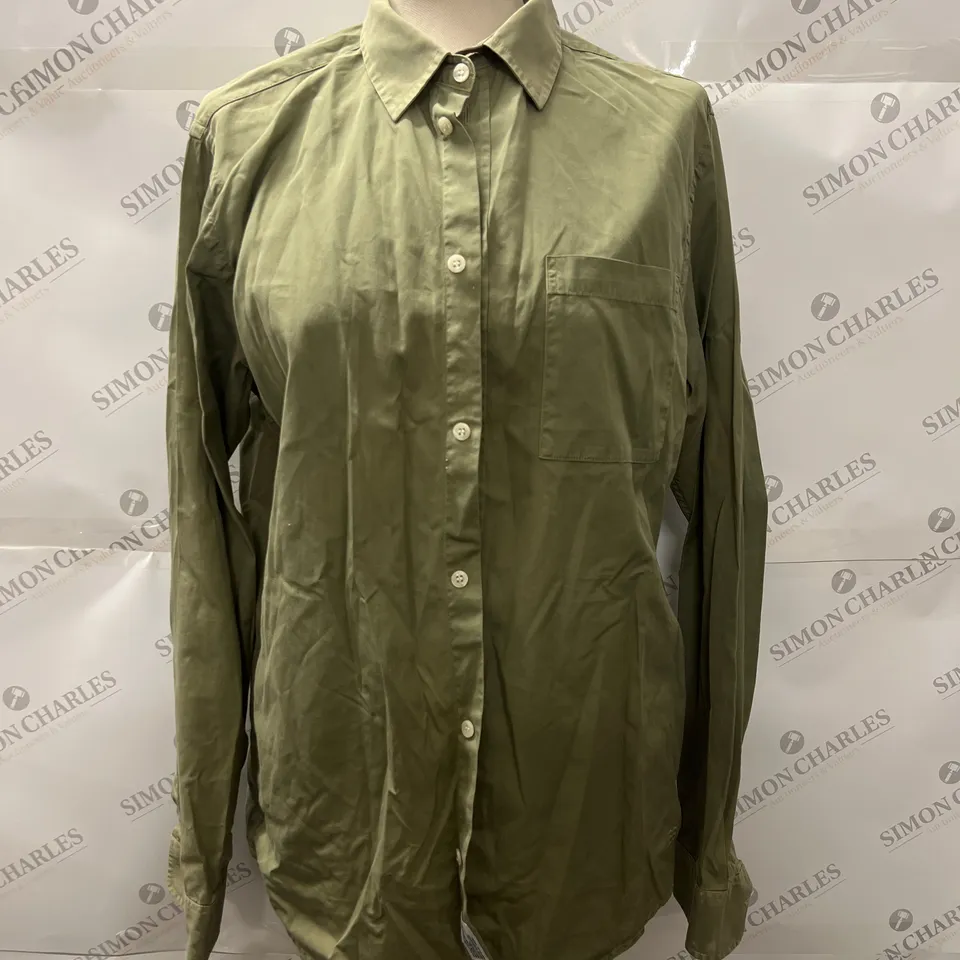 NORSE PROJECTS ROMAIN SHIRT IN OLIVE GREEN SIZE L