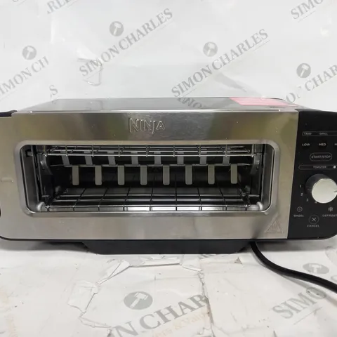 BOXED NINJA 2 IN 1 TOASTER & GRILL ST100UK