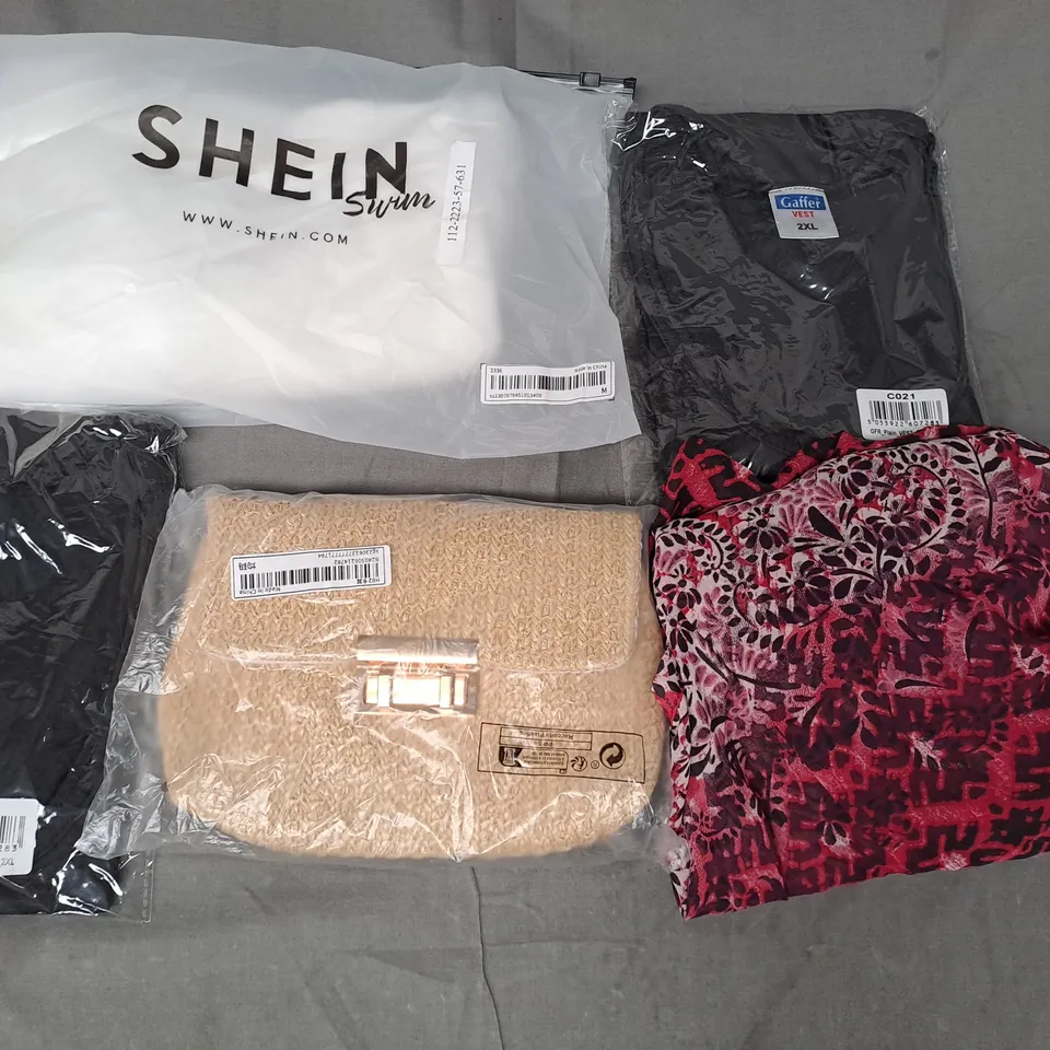 BOX OF APPROXIMATELY 20 ASSORTED CLOTHING & FASHION ITEMS IN VARIOUS STYLES AND SIZES TO INCLUDE SHEIN, GAFFER, ETC