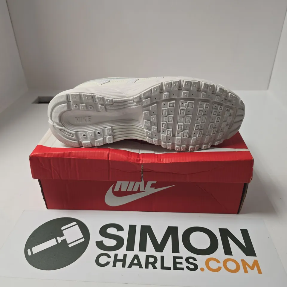 BOXED PAIR OF NIKE P-6000 TRAINERS IN WHITE - UK 7.5