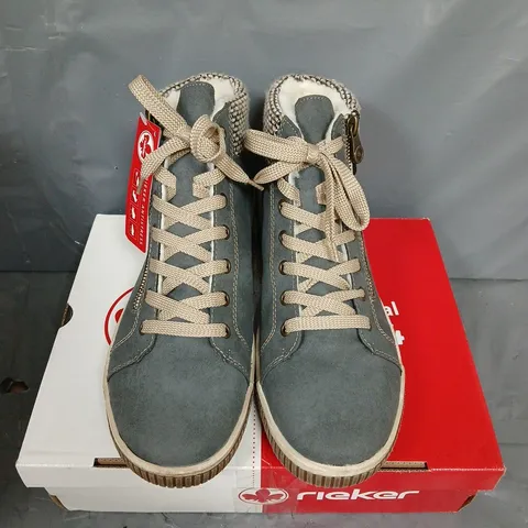 BOXED PAIR OF REIKER FLEECE LINING SHOES - UK SIZE 7.5
