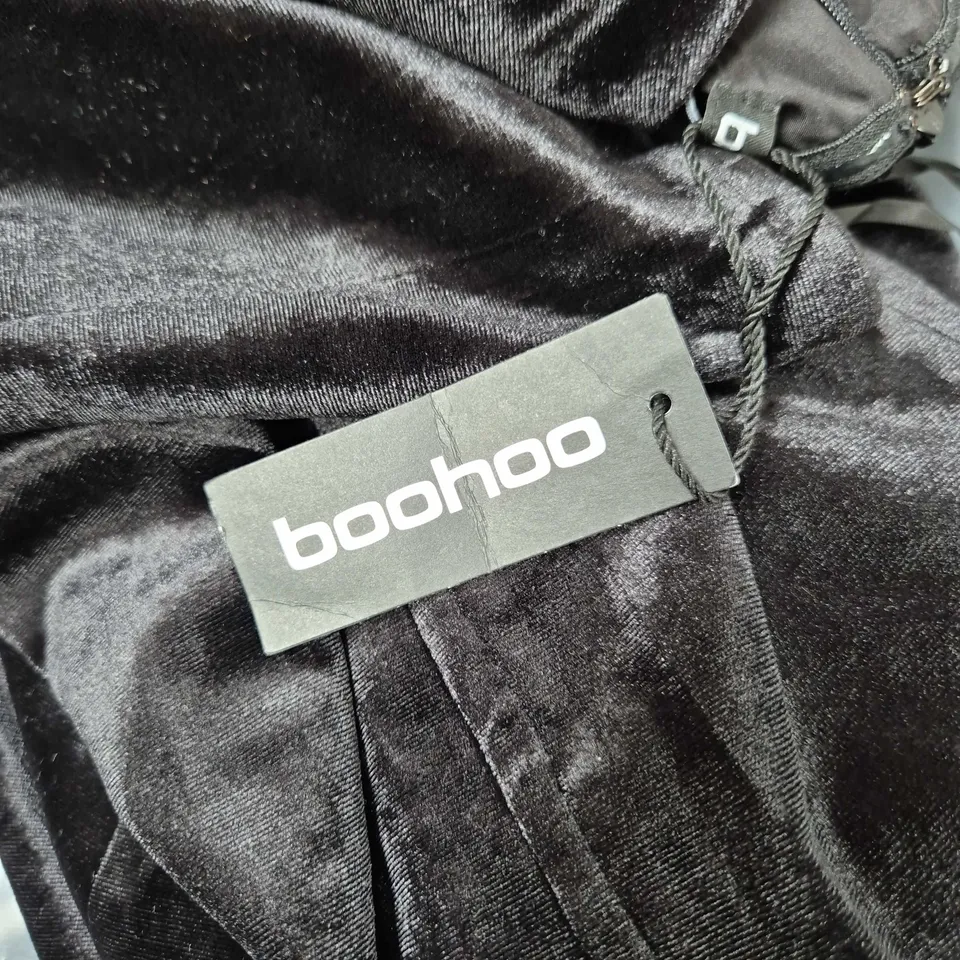 BOOHOO VELVET STRUCTURED LACE MAXI DRESS – BLACK, UK SIZE 16