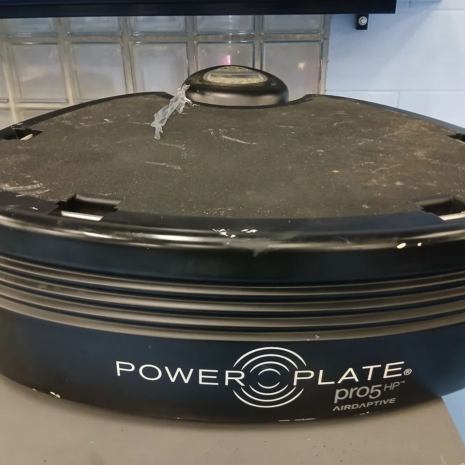 POWER PLATE PRO5 HP AIRADAPTIVE VIBRATION PLATE