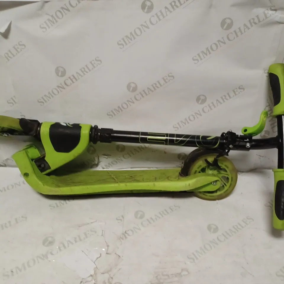 BOXED EVO LIGHT SPEED LIME KIDS SCOOTER  RRP £34.99