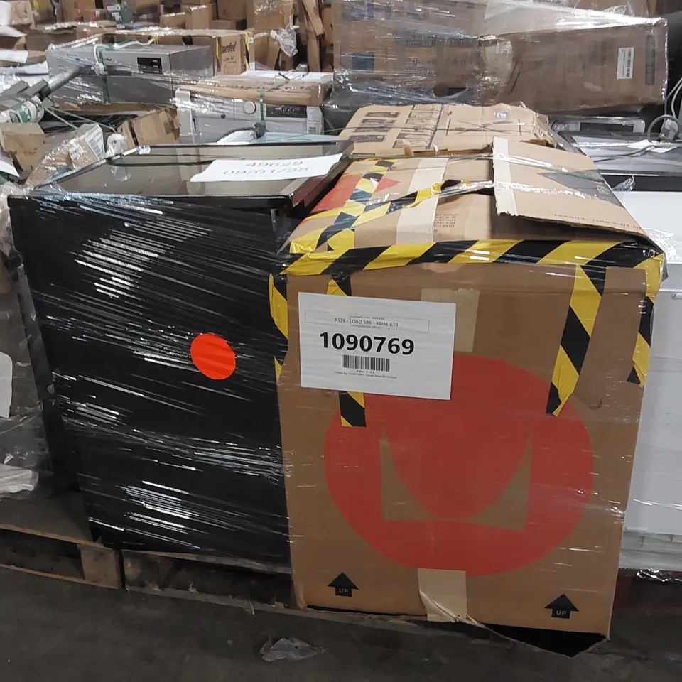 PALLET OF ASSORTED ITEMS INCLUDING: