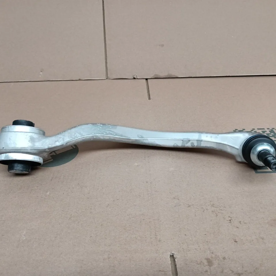 FRONT RIGHT LOWER CONTROL VEHICLE REPLACEMENT PART