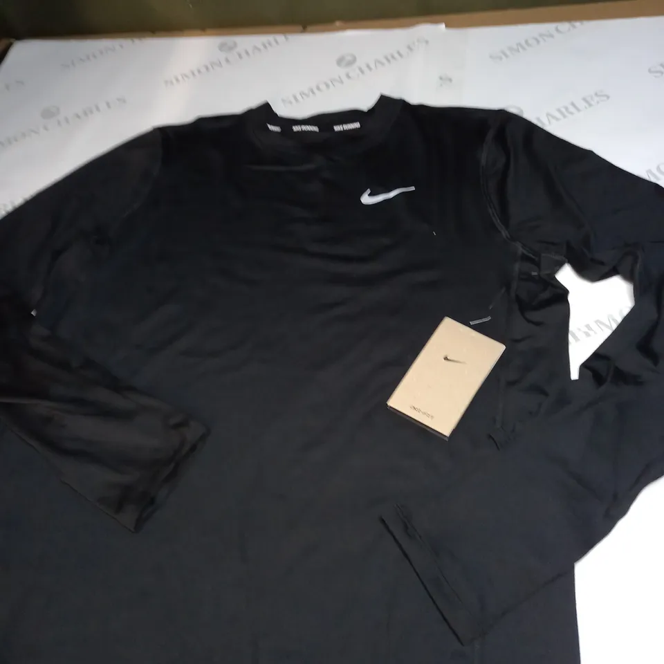 MENS NIKE LOGO LONG SLEEVED TRAINING TOP SIZE M