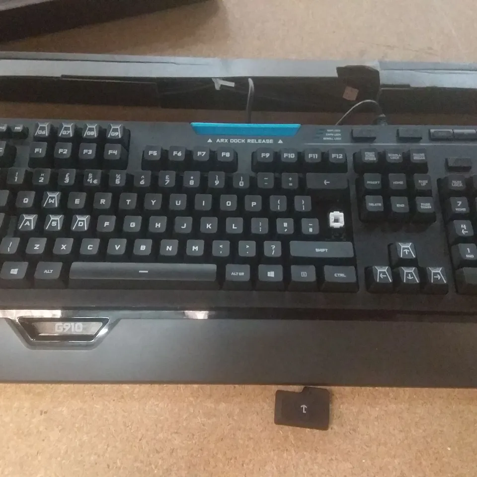 LOGITECH G910 ORION SPECTRUM KEYBOARD 