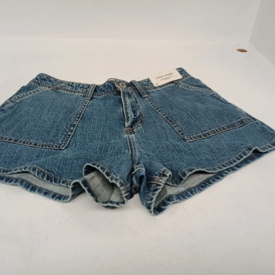 ABERCROMBIE & FITCH HIGH RISE LINEN-BLEND DENIM SHORTS – SIZE 27