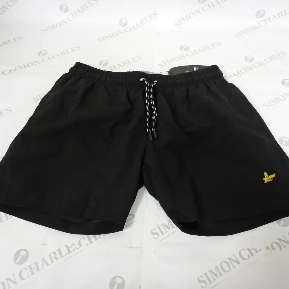 LYLE AND SCOTT SWIMMING SHORTS SIZE M
