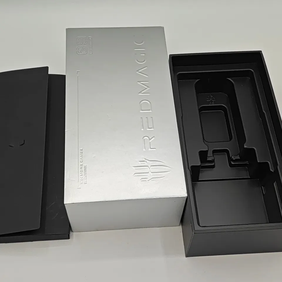BOXED REDMAGIC 9 PRO 12/256GB IN SLEET - NX769J