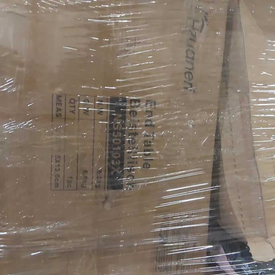 PALLET CONTAINING A LARGE QUANTITY OF ASSORTED SOFA PARTS AND OTHER ITEMS